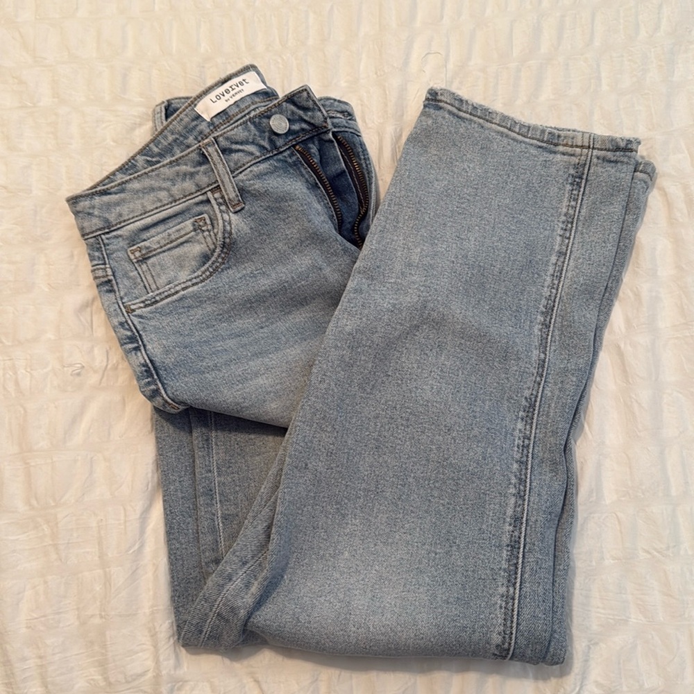 Lovervet by Vervet barrel jeans in light wash size 26/3